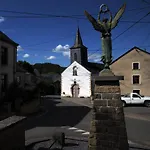 Au 13 Du Faubourg De France A Bouillon, Un Cocon Plein De Charme *
