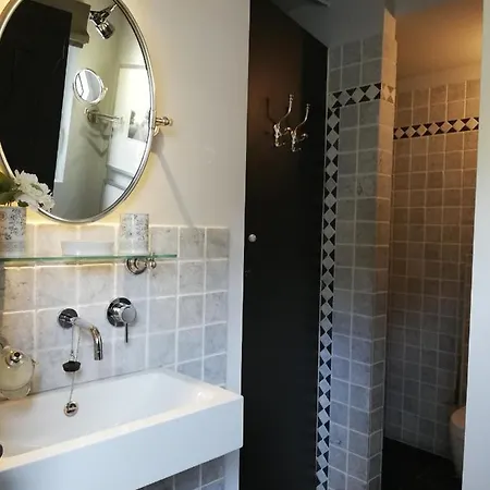 Сasa de vacaciones Au 13 Du Faubourg De France A Bouillon, Un Cocon Plein De Charme Bouillon