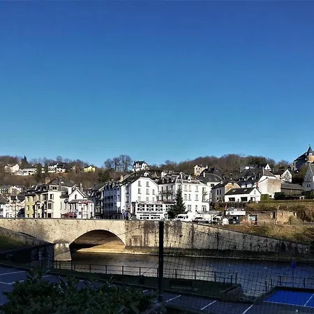 Semesterbostad Bouillon, Au Faubourg De France, Face A La Semois