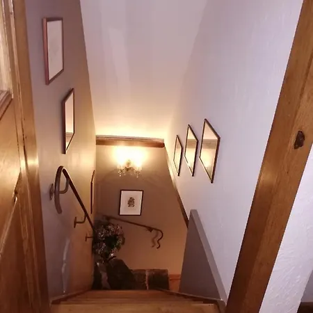 Au 13 Du Faubourg De France A Bouillon, Un Cocon Plein De Charme Bouillon