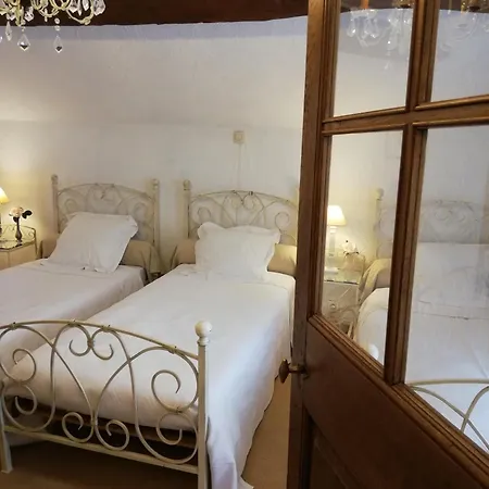 Au Charme Du 13 Faubourg De France A Vakantiehuis Bouillon