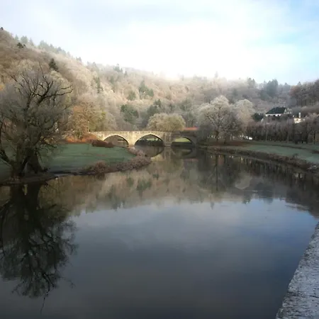 Semesterbostad Bouillon, Au Faubourg De France, Face A La Semois *