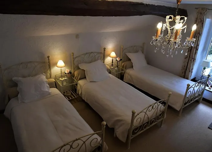 Hébergement de vacances Au 13 Du Faubourg De France à Bouillon, Un Cocon Plein De Charme *