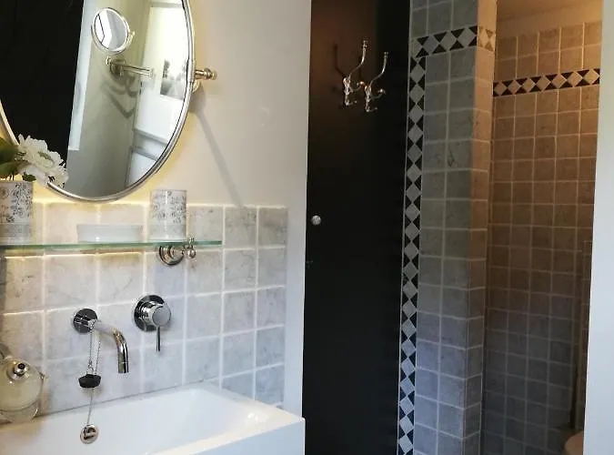 بيت للعطل Au 13 Du Faubourg De France A Bouillon, Un Cocon Plein De Charme بوالون