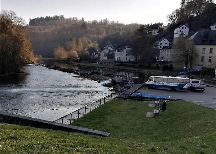Au 13 Du Faubourg De France A Bouillon, Un Cocon Plein De Charme *