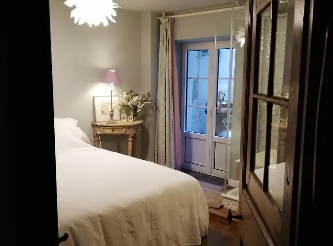 بيت للعطل Au 13 Du Faubourg De France A Bouillon, Un Cocon Plein De Charme *