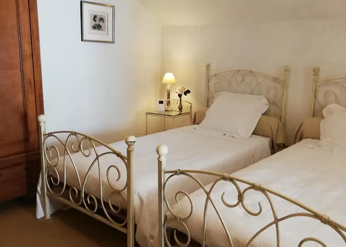 Au 13 Du Faubourg De France A Bouillon, Un Cocon Plein De Charme بيت للعطل *