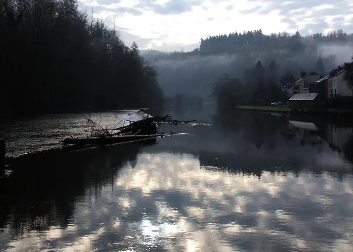 Au 13 Du Faubourg De France A Bouillon, Un Cocon Plein De Charme *