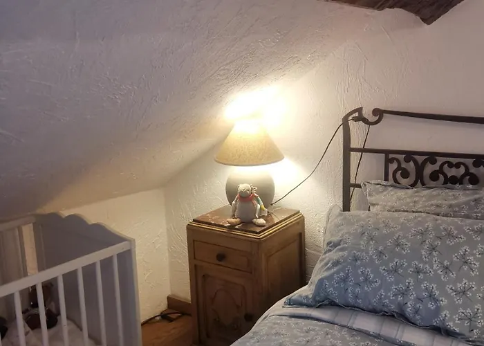 Au 13 Du Faubourg De France à Bouillon, Un Cocon Plein De Charme *