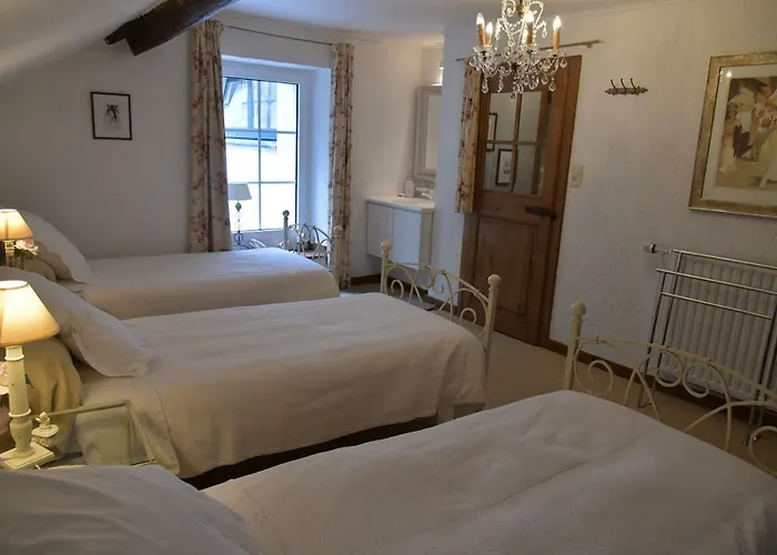 Hébergement de vacances Au 13 Du Faubourg De France à Bouillon, Un Cocon Plein De Charme Bouillon